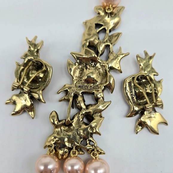 Heidi Daus Gracious Garden Swarovski Crystal Pink Glass Pearl Bridal Jewelry Set - Picture 14 of 15